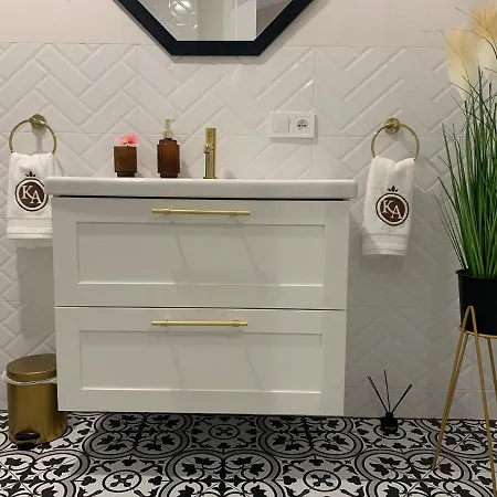 Kamienica Arte 1 * ウストカ